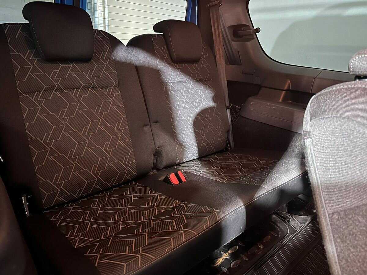 Lada (ВАЗ) Largus 2020 года с пробегом. Фото: #11