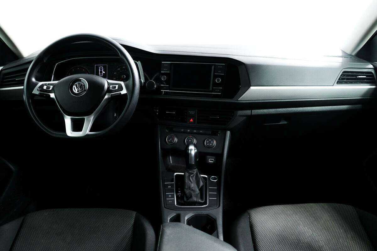 Volkswagen Jetta 2019 года с пробегом. Фото: #10