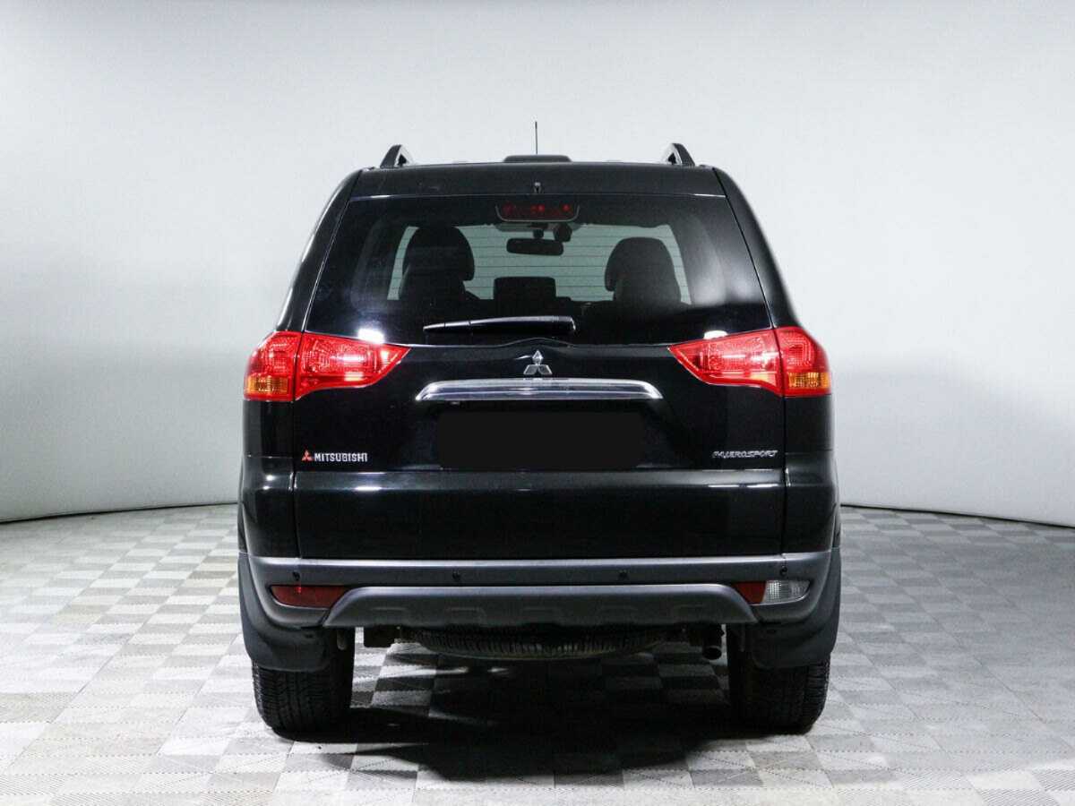 Mitsubishi Pajero Sport 2012 года с пробегом. Фото: #3
