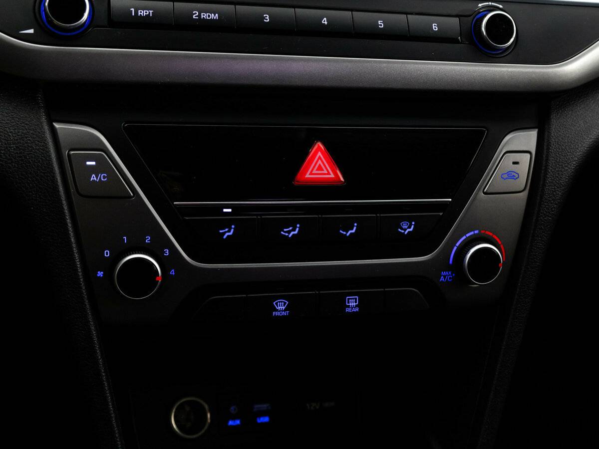 Hyundai Elantra 2016 года с пробегом. Фото: #10