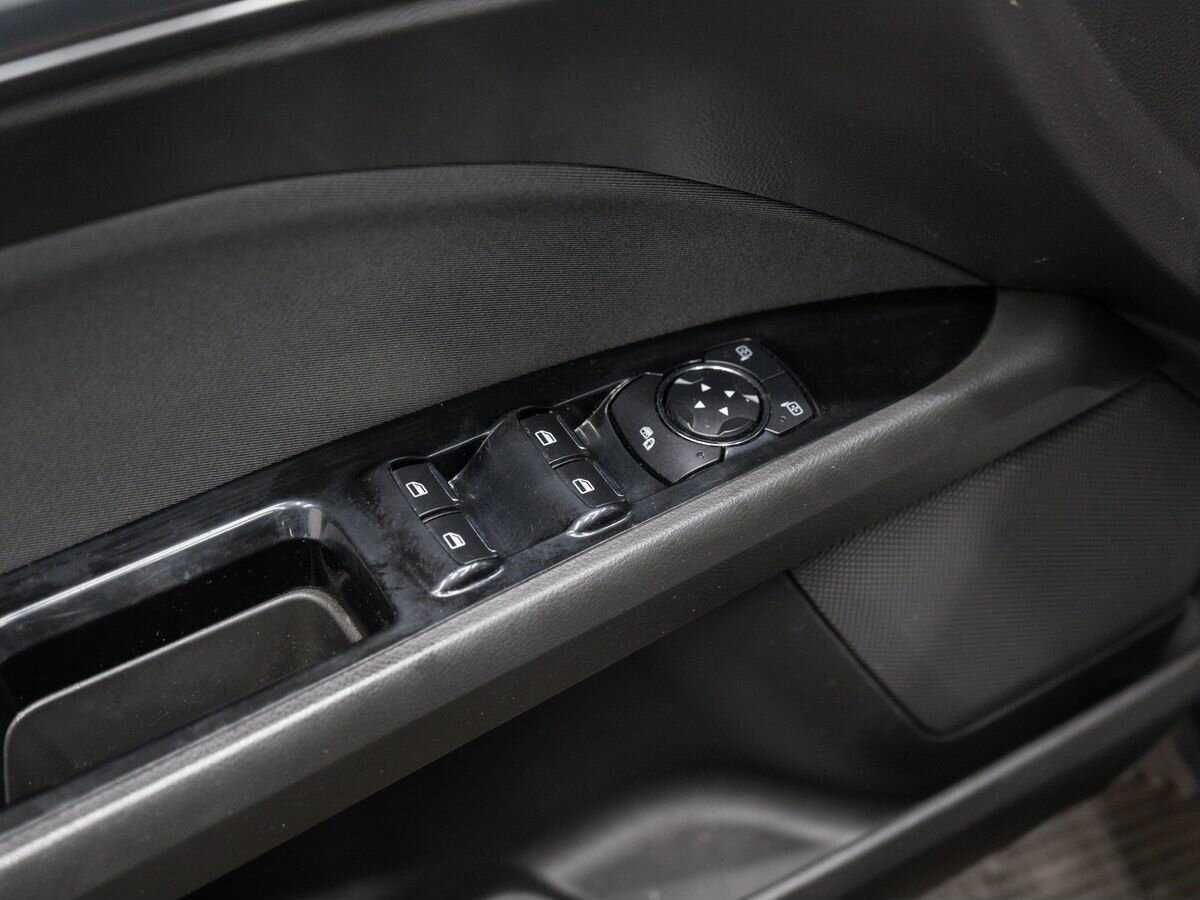 Ford Mondeo 2017 года с пробегом. Фото: #13