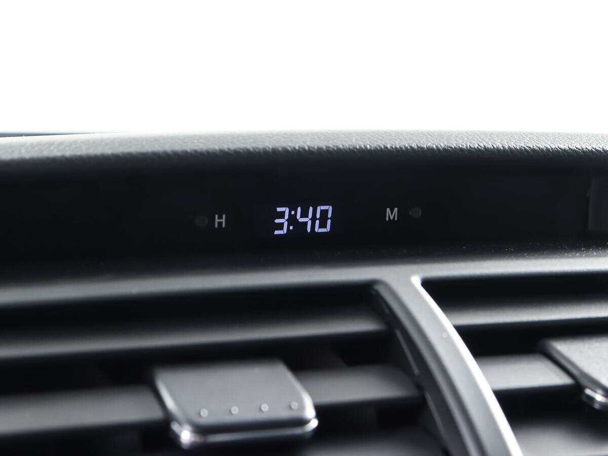 Toyota Camry 2017 года с пробегом. Фото: #21