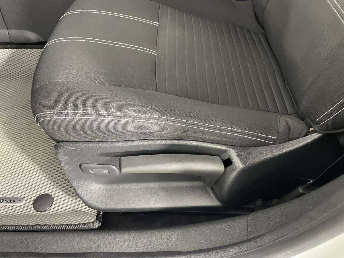 Renault Fluence 2015 года с пробегом. Фото: #9