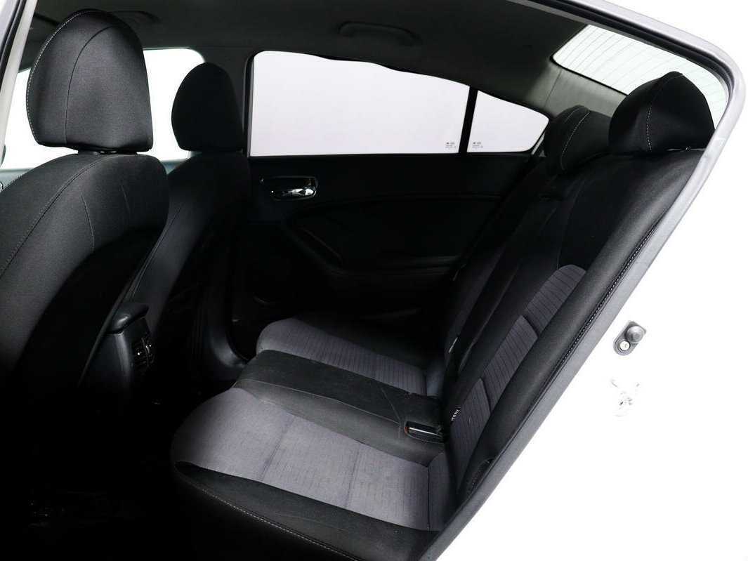 Kia Cerato 2018 года с пробегом. Фото: #11