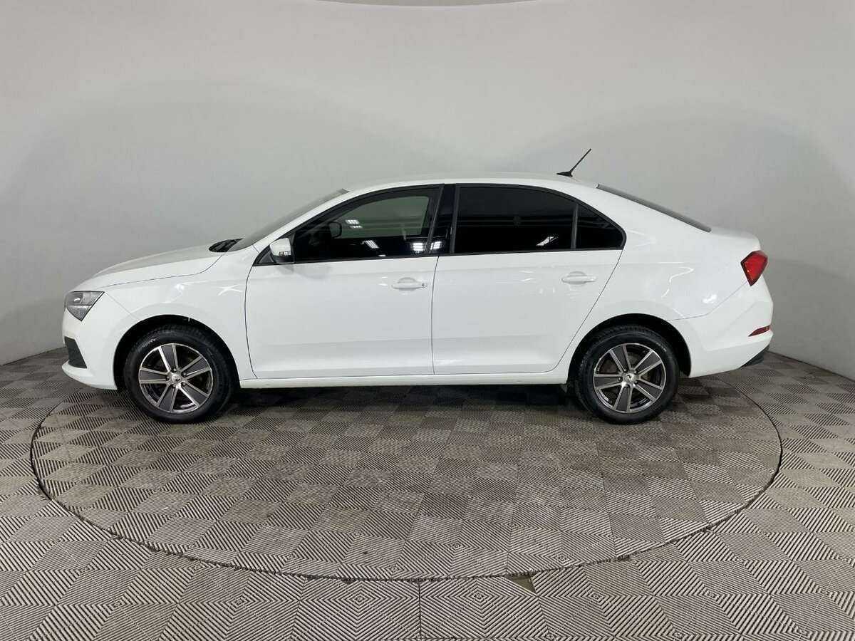 Skoda Rapid 2021 года с пробегом. Фото: #4