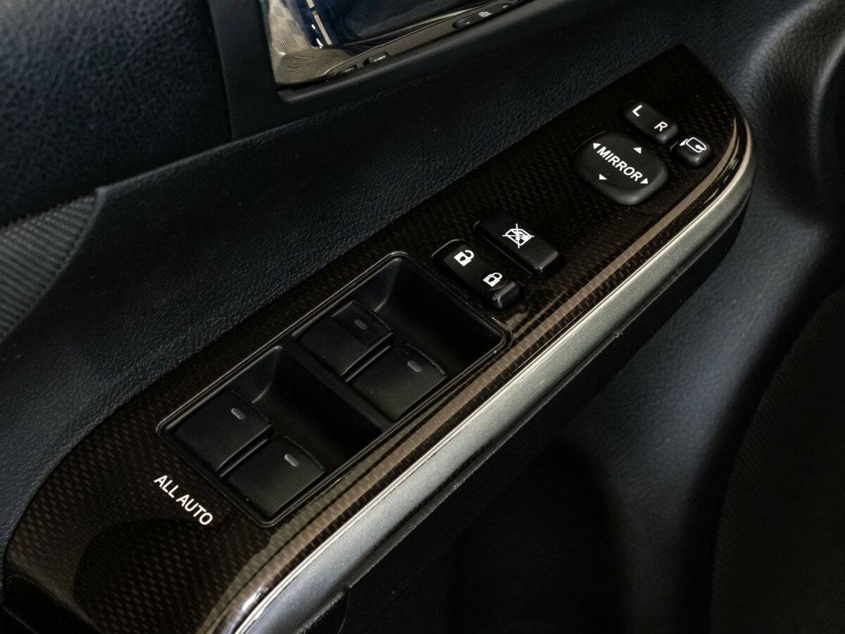 Toyota Camry 2017 года с пробегом. Фото: #14