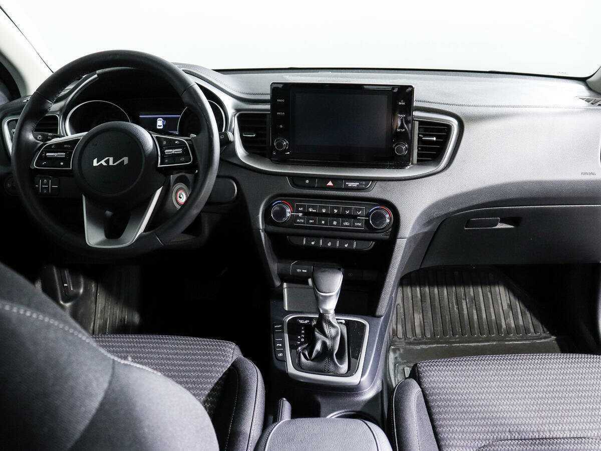Kia Ceed 2022 года с пробегом. Фото: #11