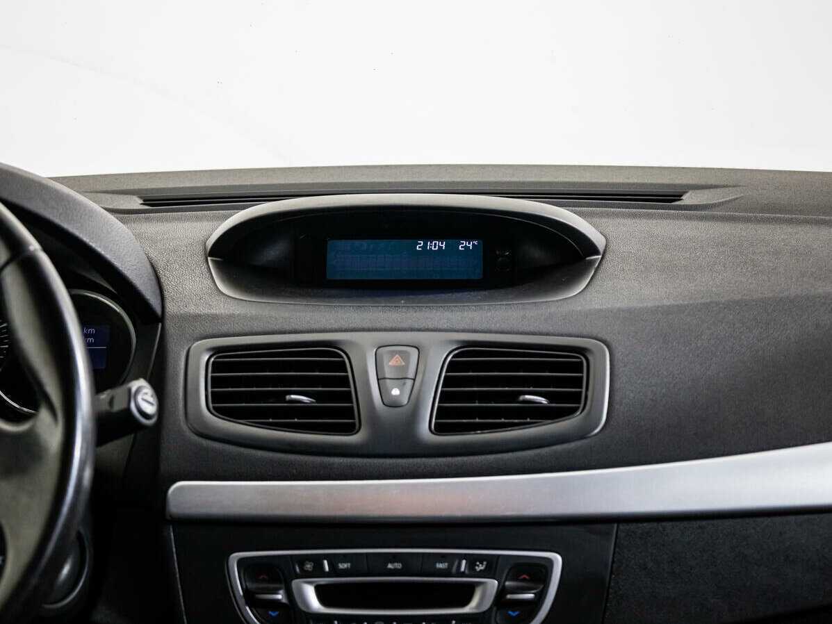 Renault Megane 2012 года с пробегом. Фото: #13