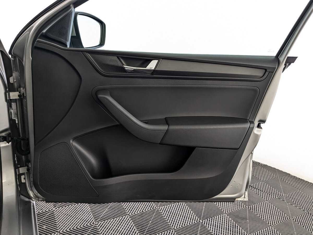 Skoda Rapid 2020 года с пробегом. Фото: #20