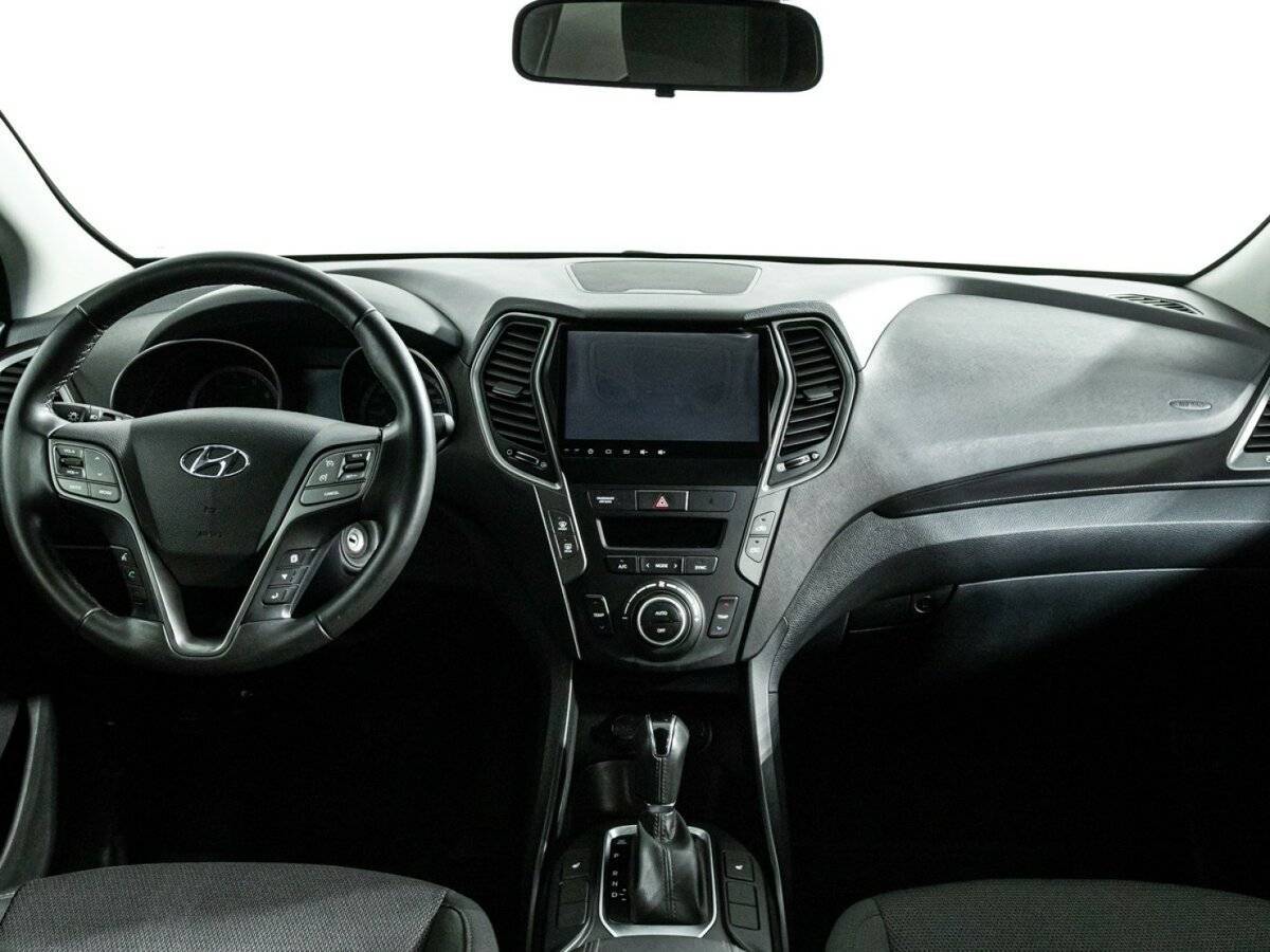 Hyundai Santa Fe 2018 года с пробегом. Фото: #12