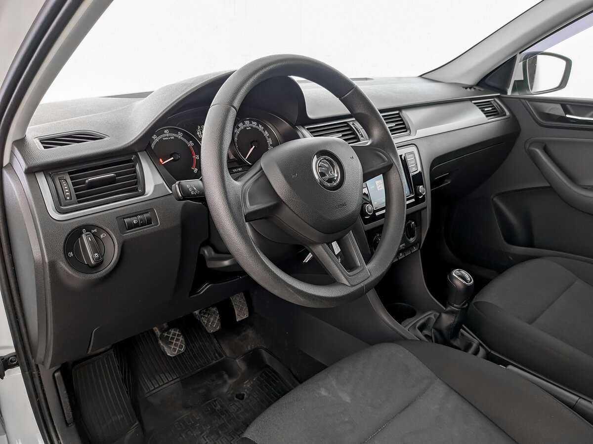 Skoda Rapid 2017 года с пробегом. Фото: #13