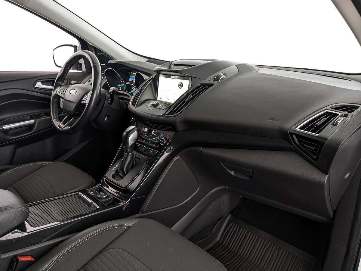 Ford Kuga 2018 года с пробегом. Фото: #8