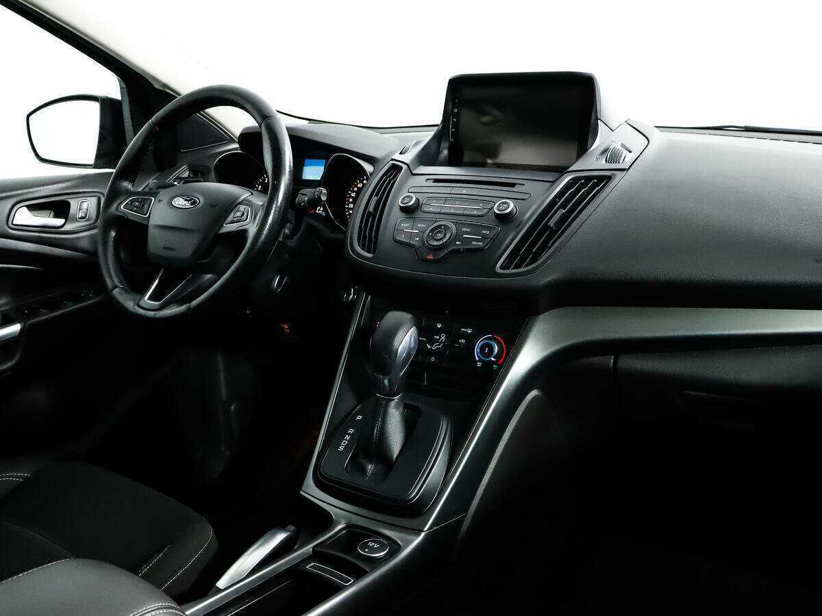 Ford Kuga 2017 года с пробегом. Фото: #10