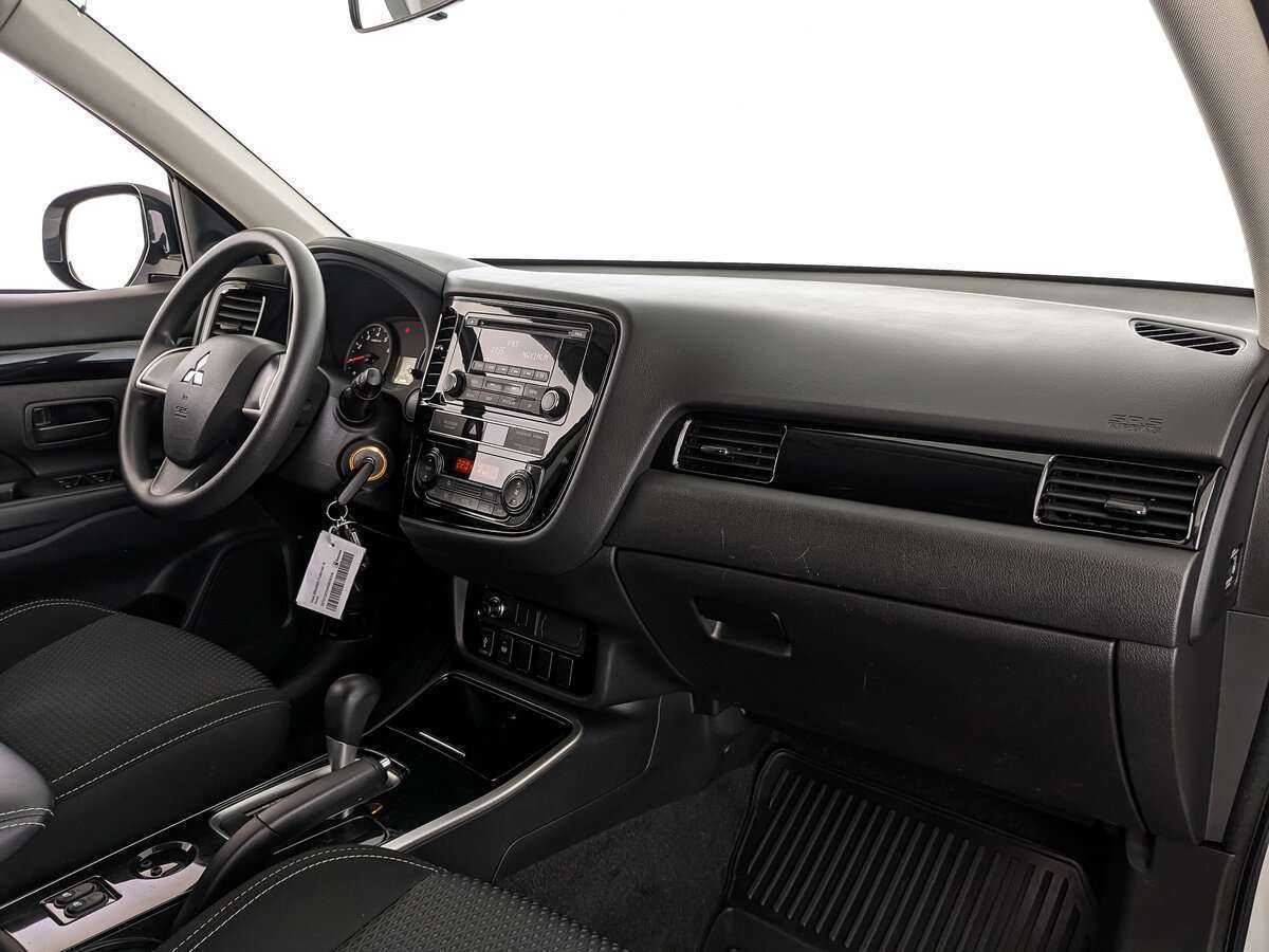 Mitsubishi Outlander 2019 года с пробегом. Фото: #8