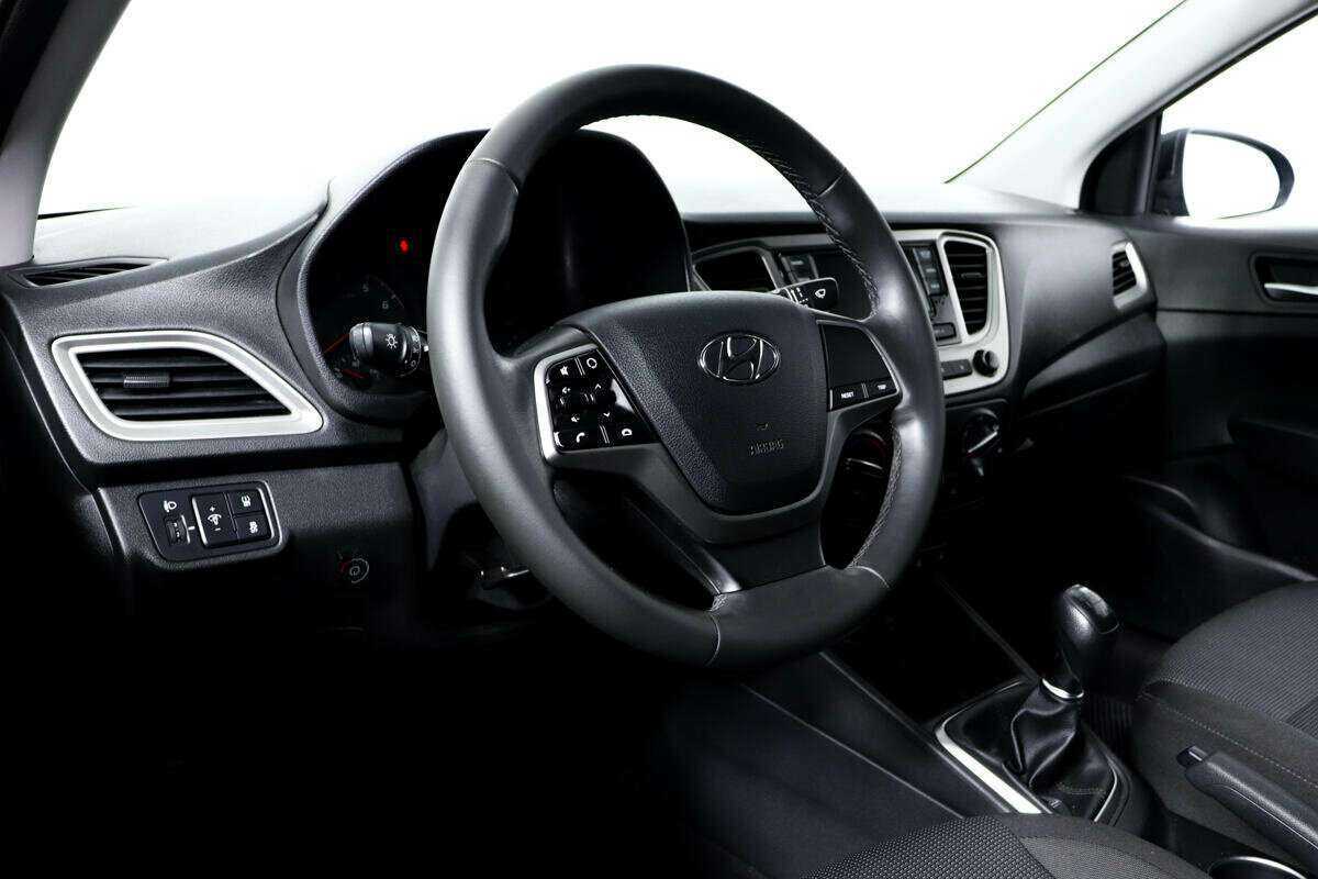 Hyundai Solaris 2021 года с пробегом. Фото: #12