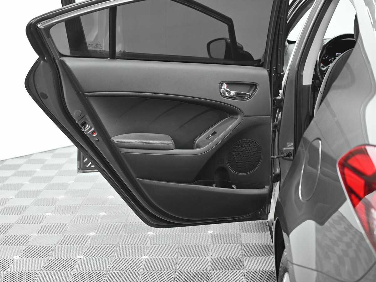 Kia Cerato 2018 года с пробегом. Фото: #15