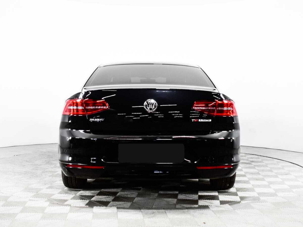 Volkswagen Passat 2016 года с пробегом. Фото: #3