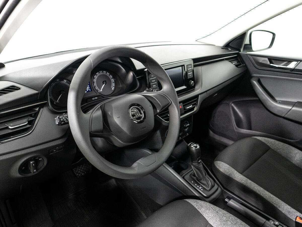 Skoda Rapid 2021 года с пробегом. Фото: #9