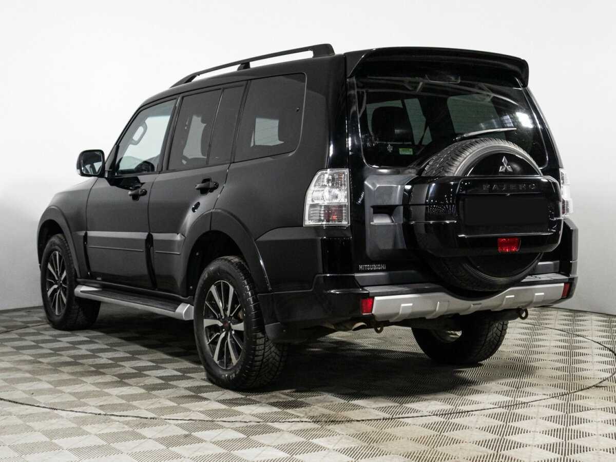 Mitsubishi Pajero 2012 года с пробегом. Фото: #5
