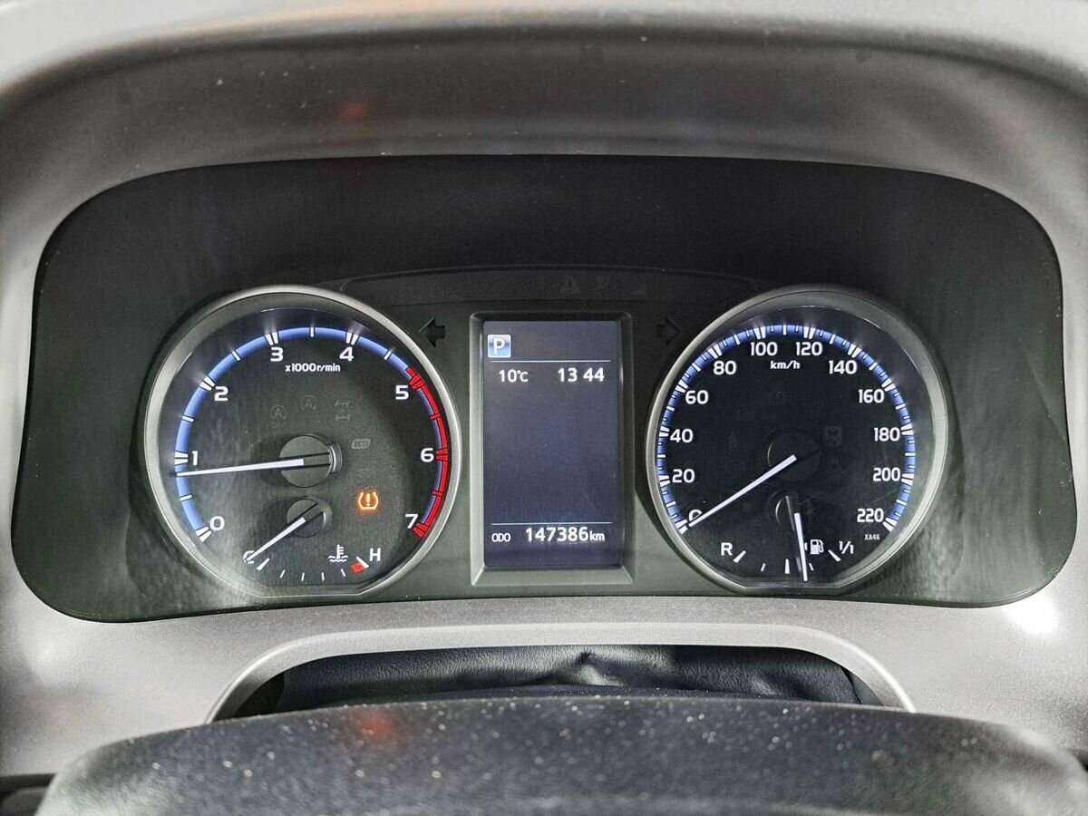 Toyota RAV4 2015 года с пробегом. Фото: #7