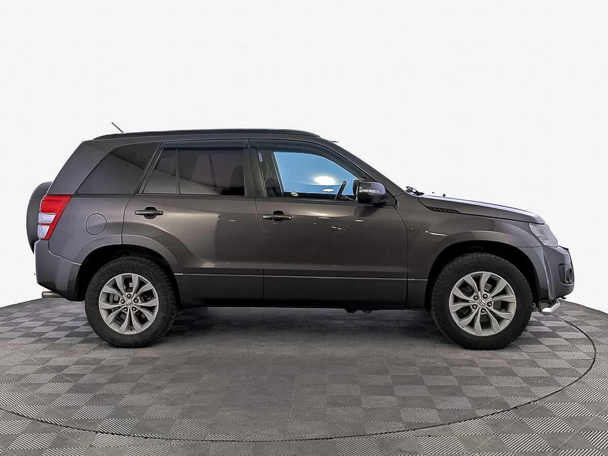 Suzuki Grand Vitara 2013 года с пробегом. Фото: #3