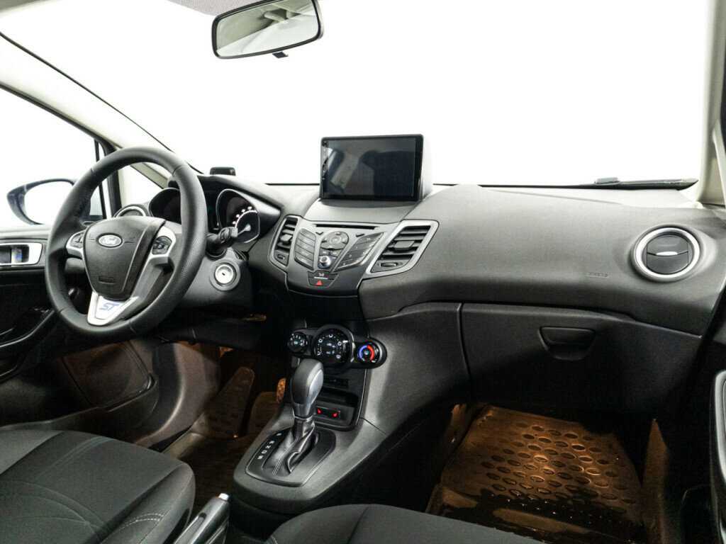 Ford Fiesta 2015 года с пробегом. Фото: #8