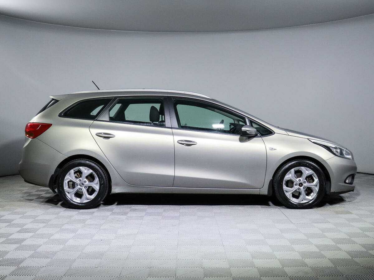Kia Ceed 2013 года с пробегом. Фото: #3