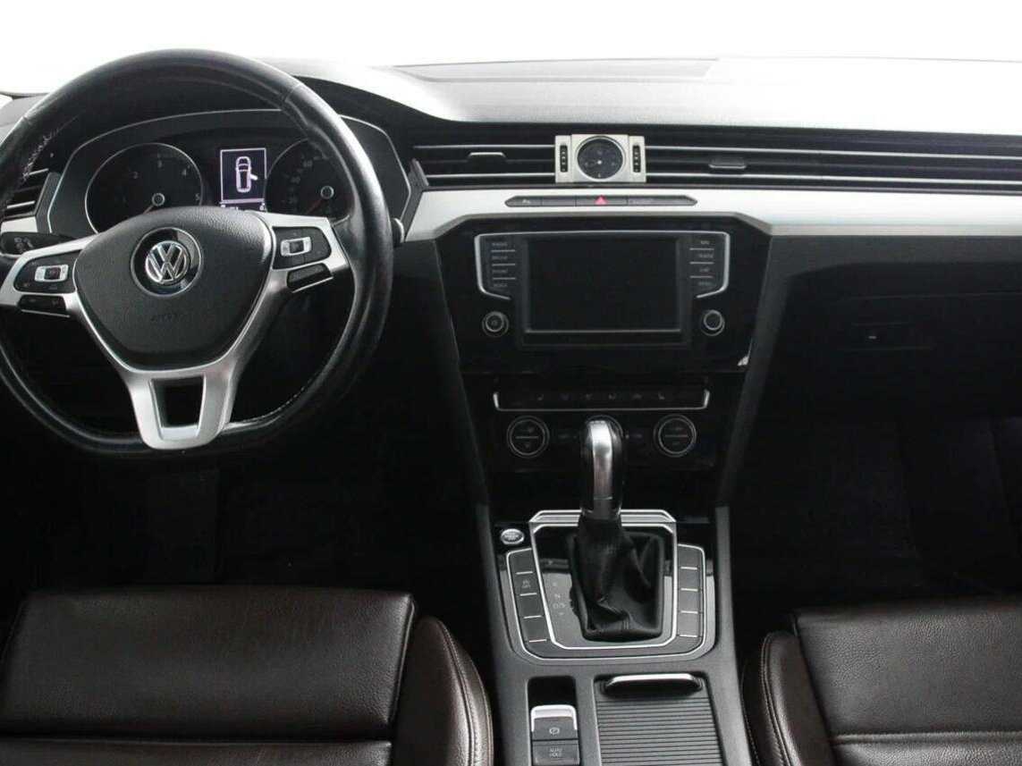 Volkswagen Passat 2017 года с пробегом. Фото: #10