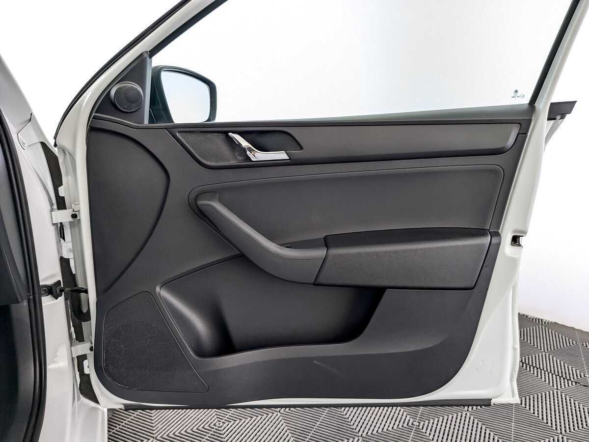 Skoda Rapid 2017 года с пробегом. Фото: #23