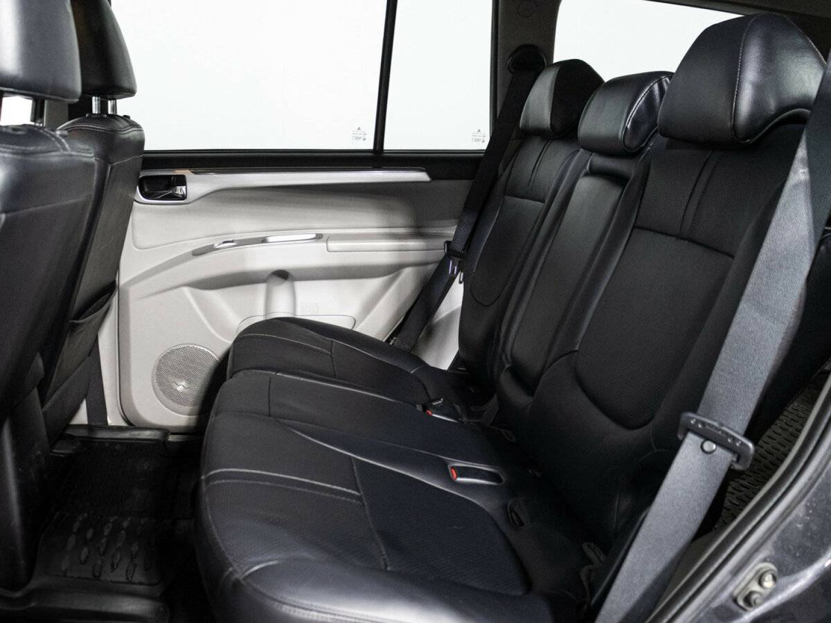 Mitsubishi Pajero Sport 2013 года с пробегом. Фото: #7