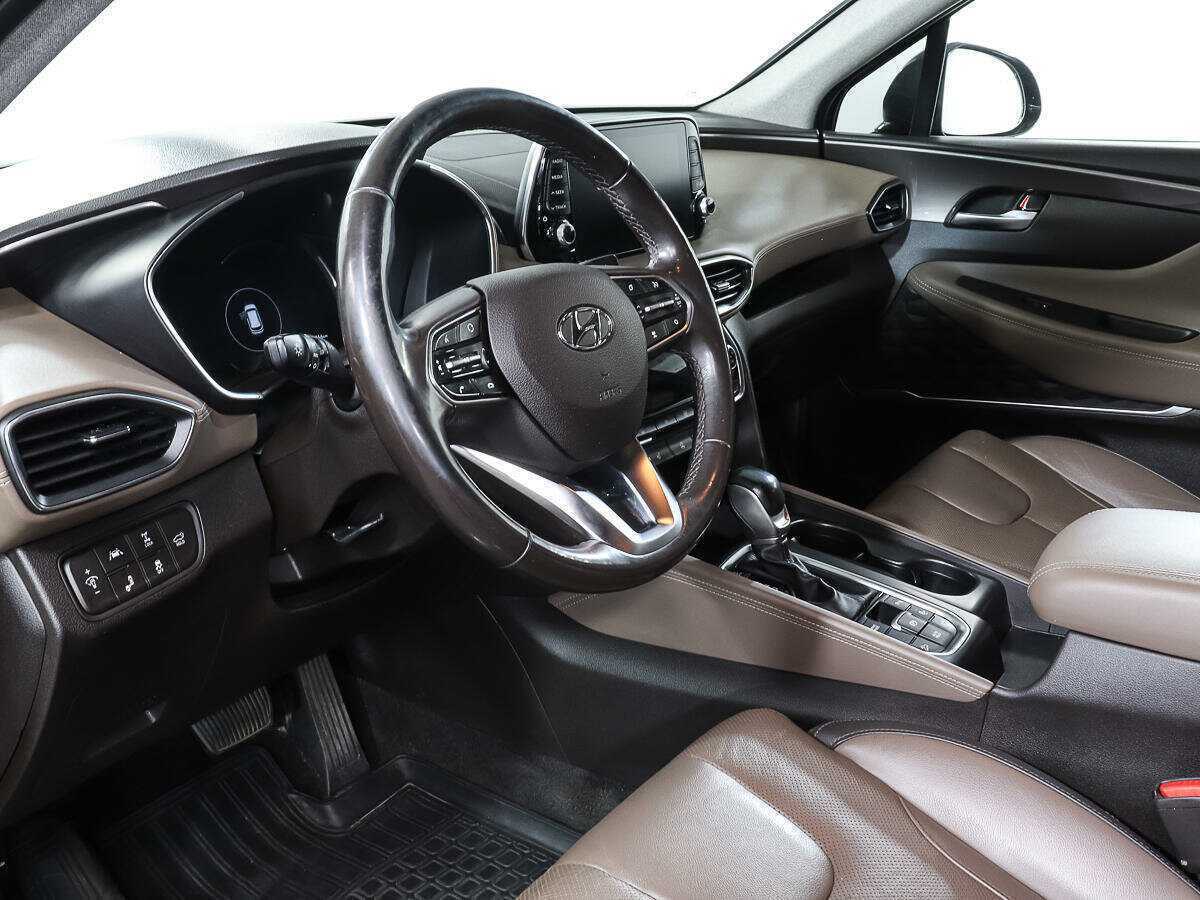 Hyundai Santa Fe 2019 года с пробегом. Фото: #12