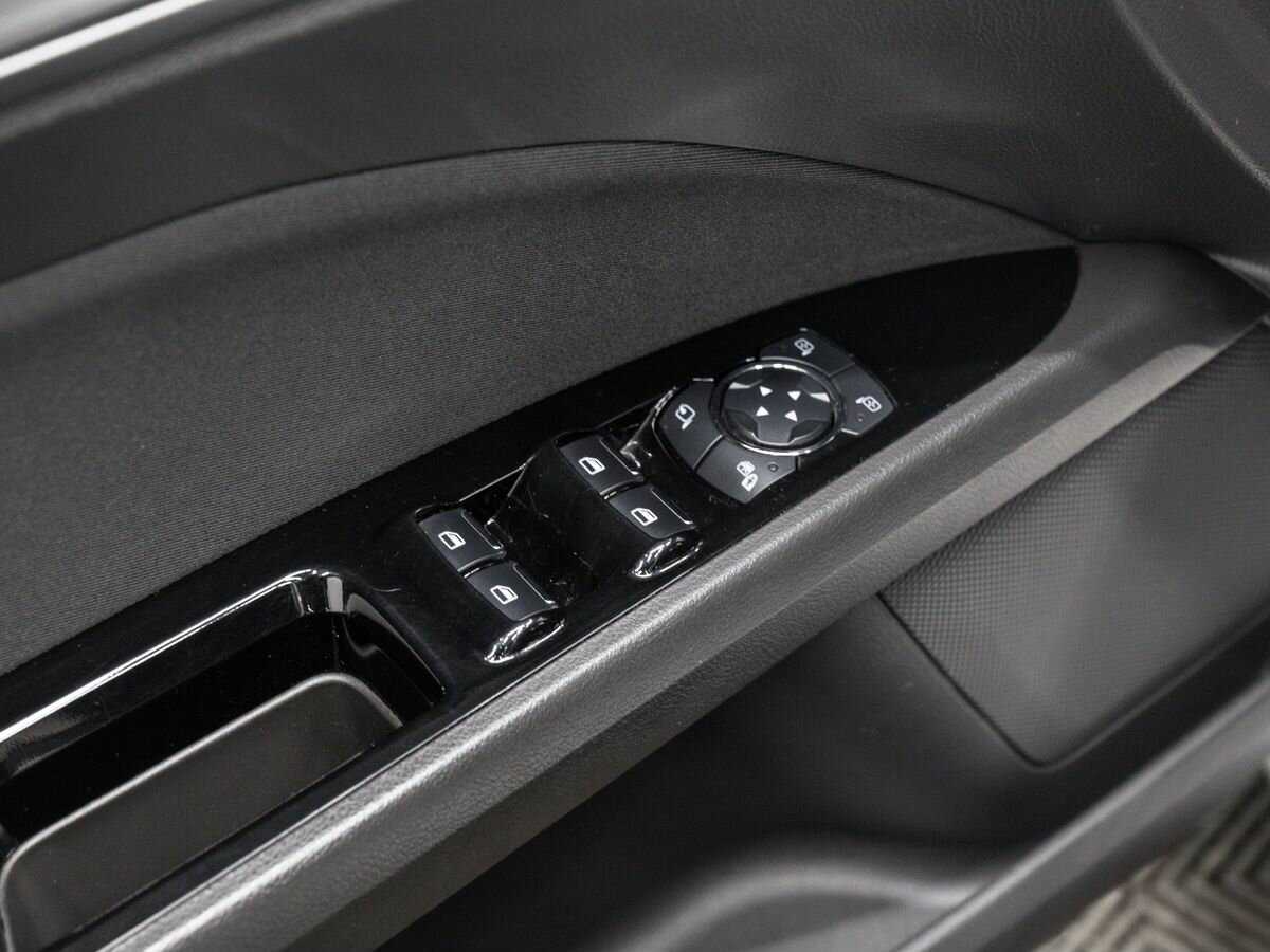 Ford Mondeo 2018 года с пробегом. Фото: #16