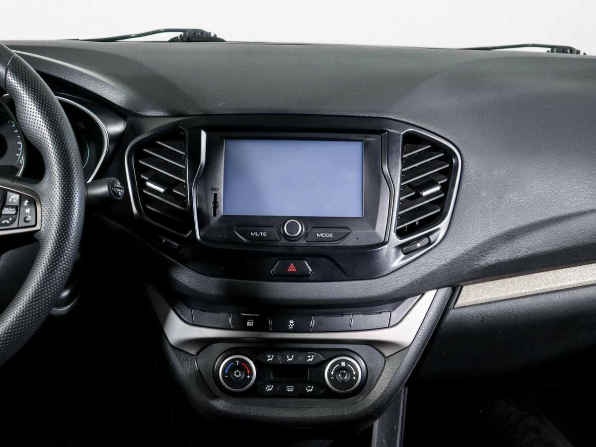 Lada (ВАЗ) Vesta 2016 года с пробегом. Фото: #12