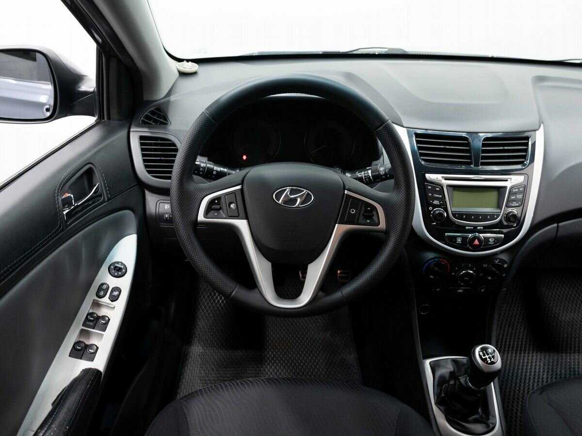 Hyundai Solaris 2012 года с пробегом. Фото: #13