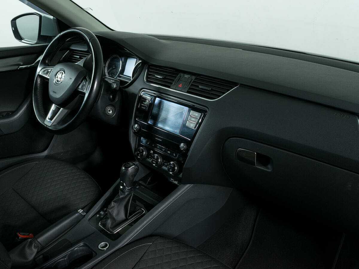 Skoda Octavia 2017 года с пробегом. Фото: #5