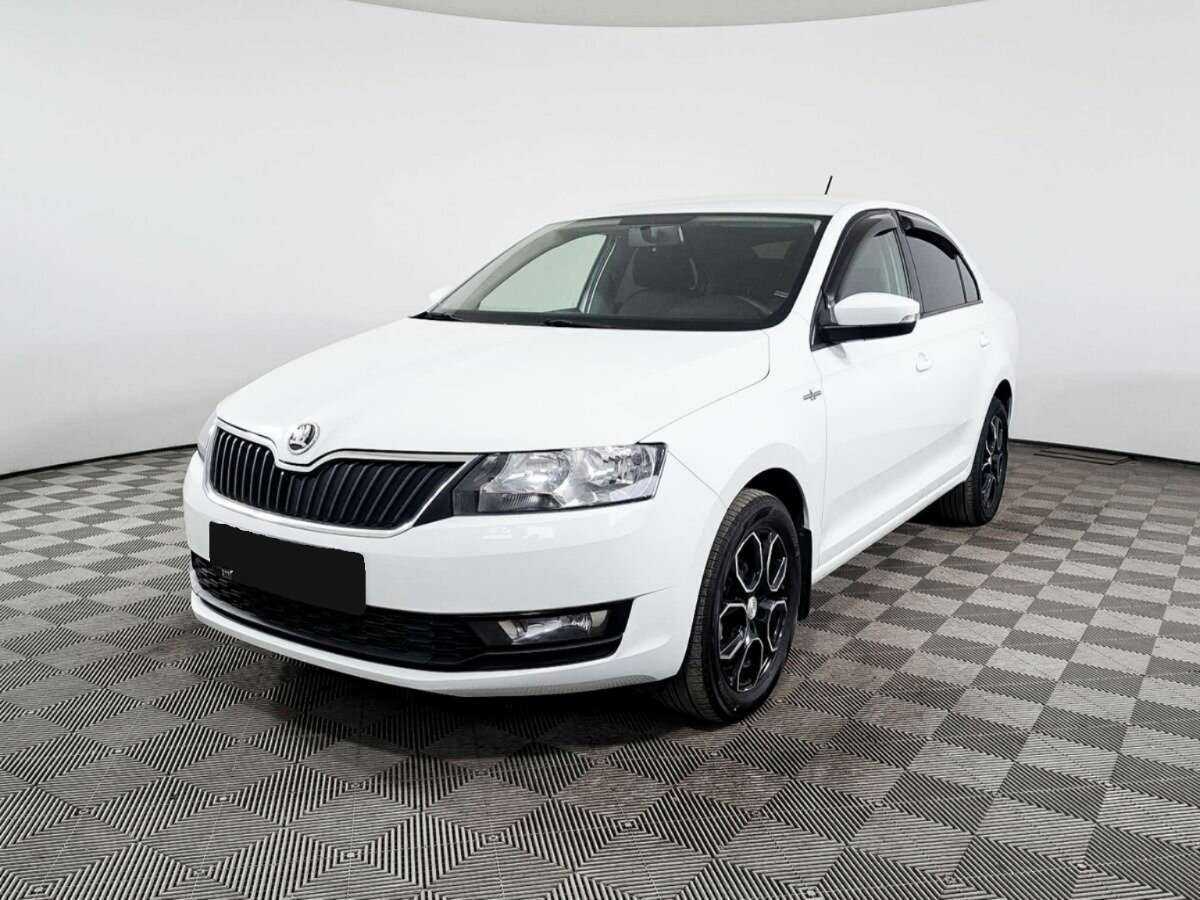 Skoda Rapid 2019 года с пробегом. Посмотреть фото