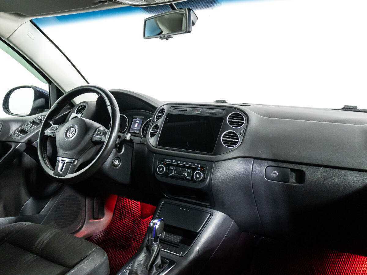 Volkswagen Tiguan 2012 года с пробегом. Фото: #8