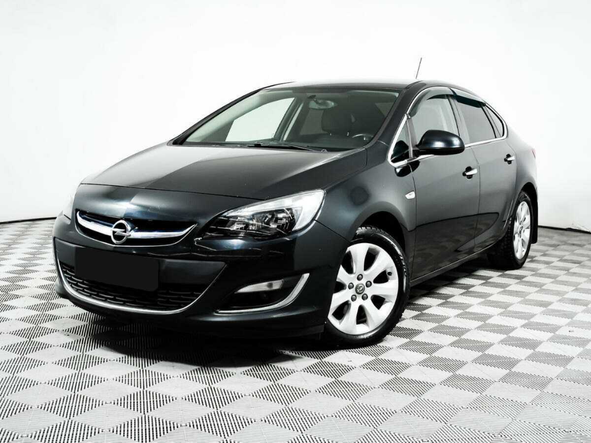 Opel Astra 2013 года с пробегом. Фото: #0
