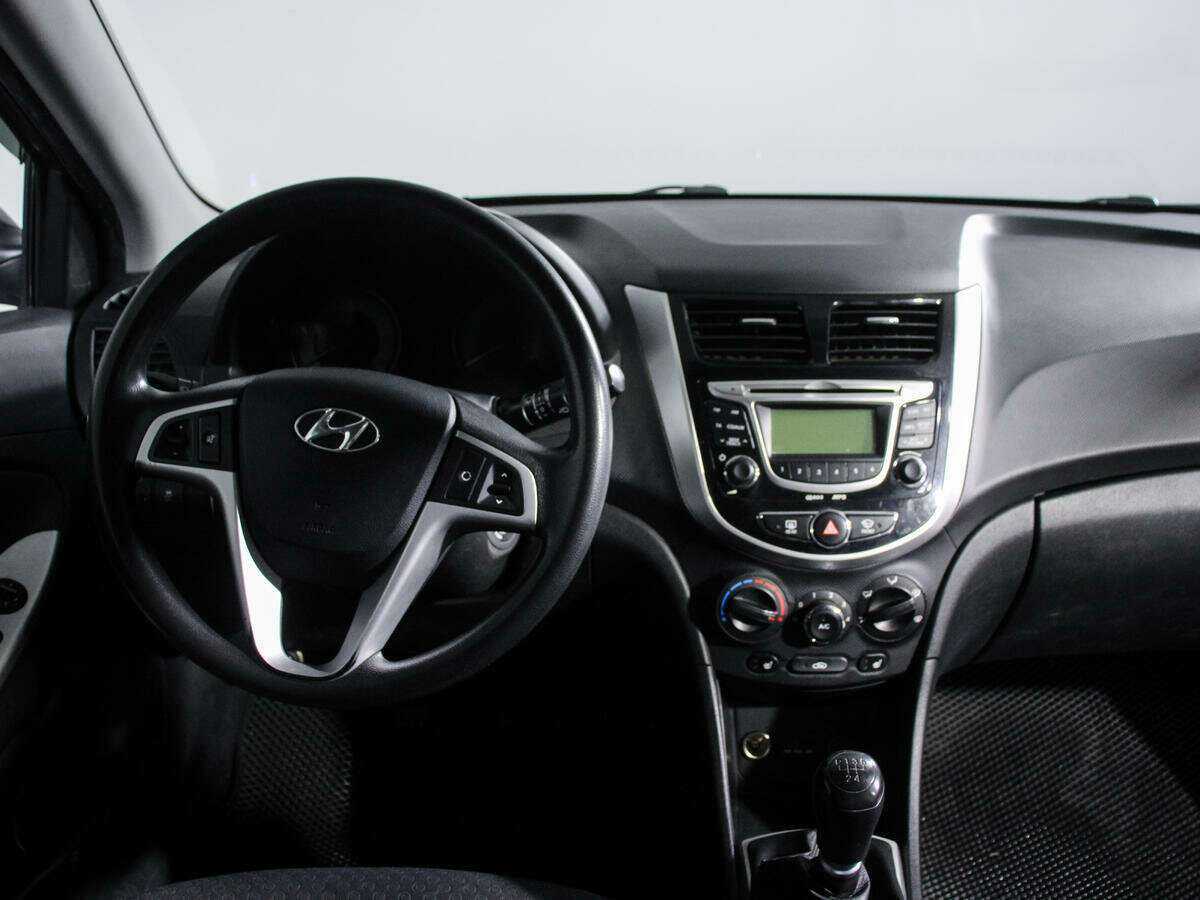 Hyundai Solaris 2012 года с пробегом. Фото: #9