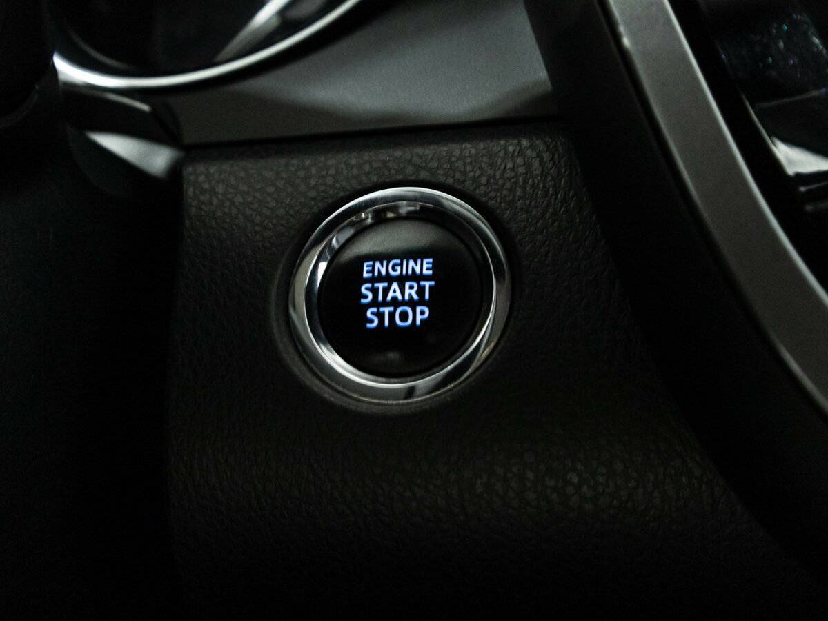 Toyota Camry 2018 года с пробегом. Фото: #18