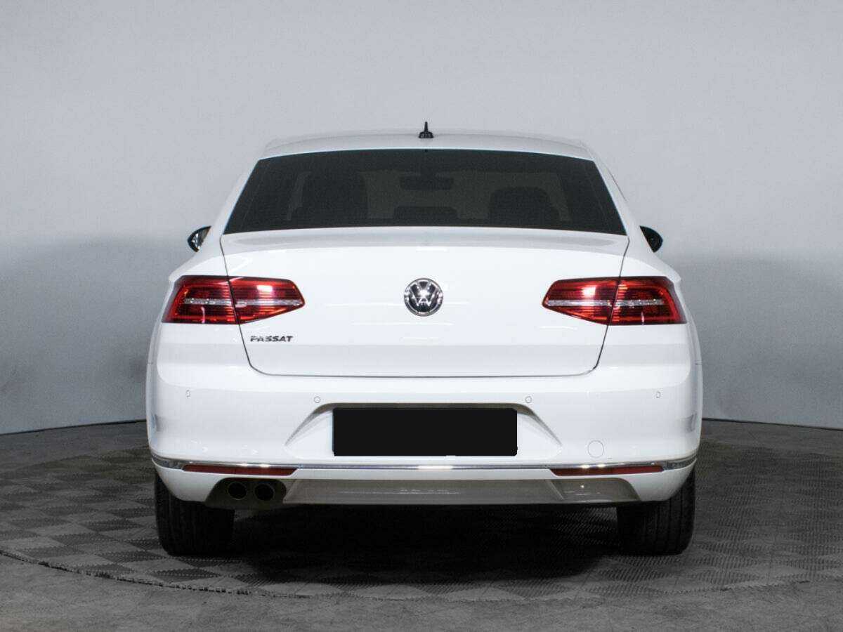 Volkswagen Passat 2017 года с пробегом. Фото: #4