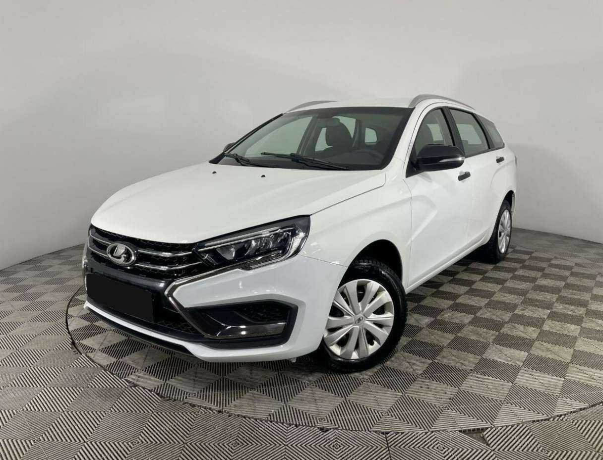 Lada (ВАЗ) Vesta 2023 года с пробегом. Посмотреть фото
