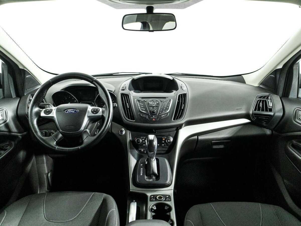 Ford Kuga 2015 года с пробегом. Фото: #12