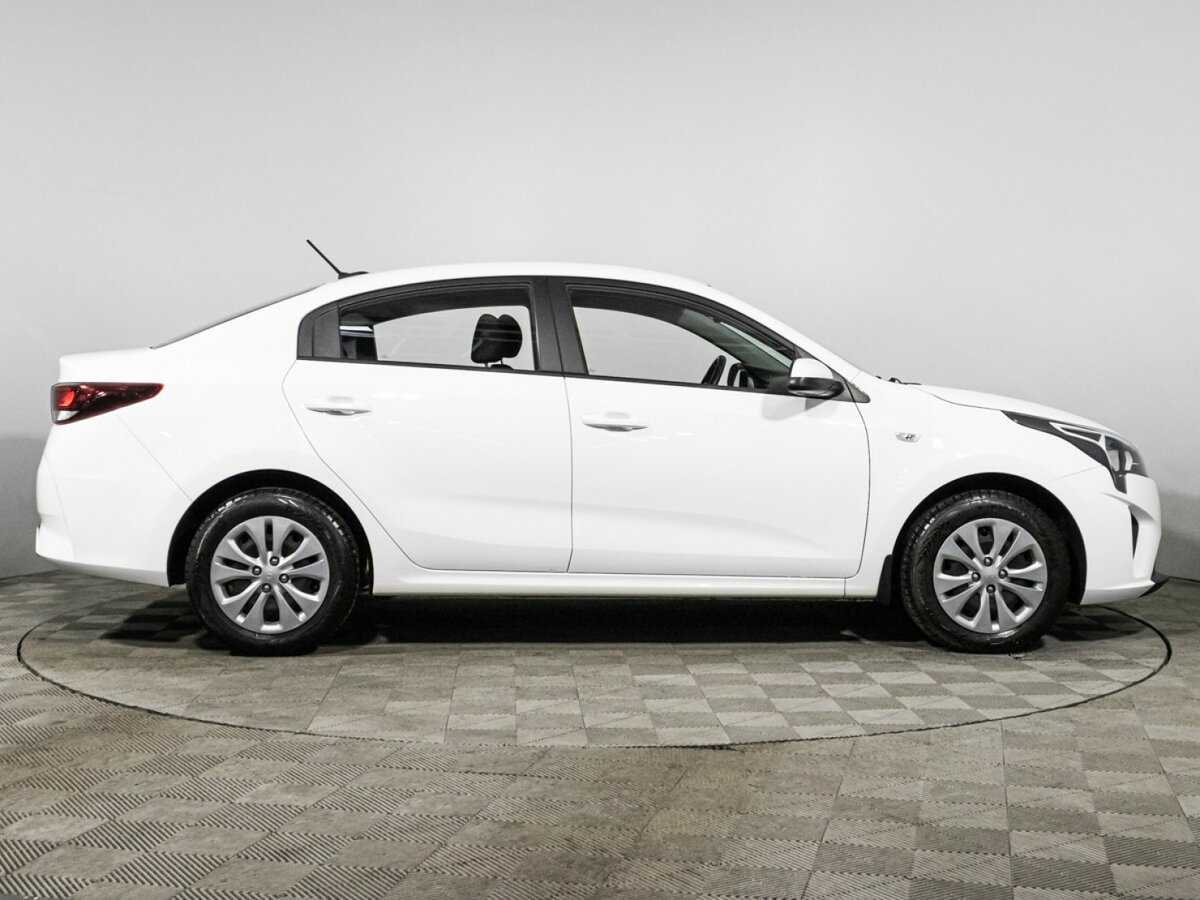 Kia Rio 2021 года с пробегом. Фото: #3
