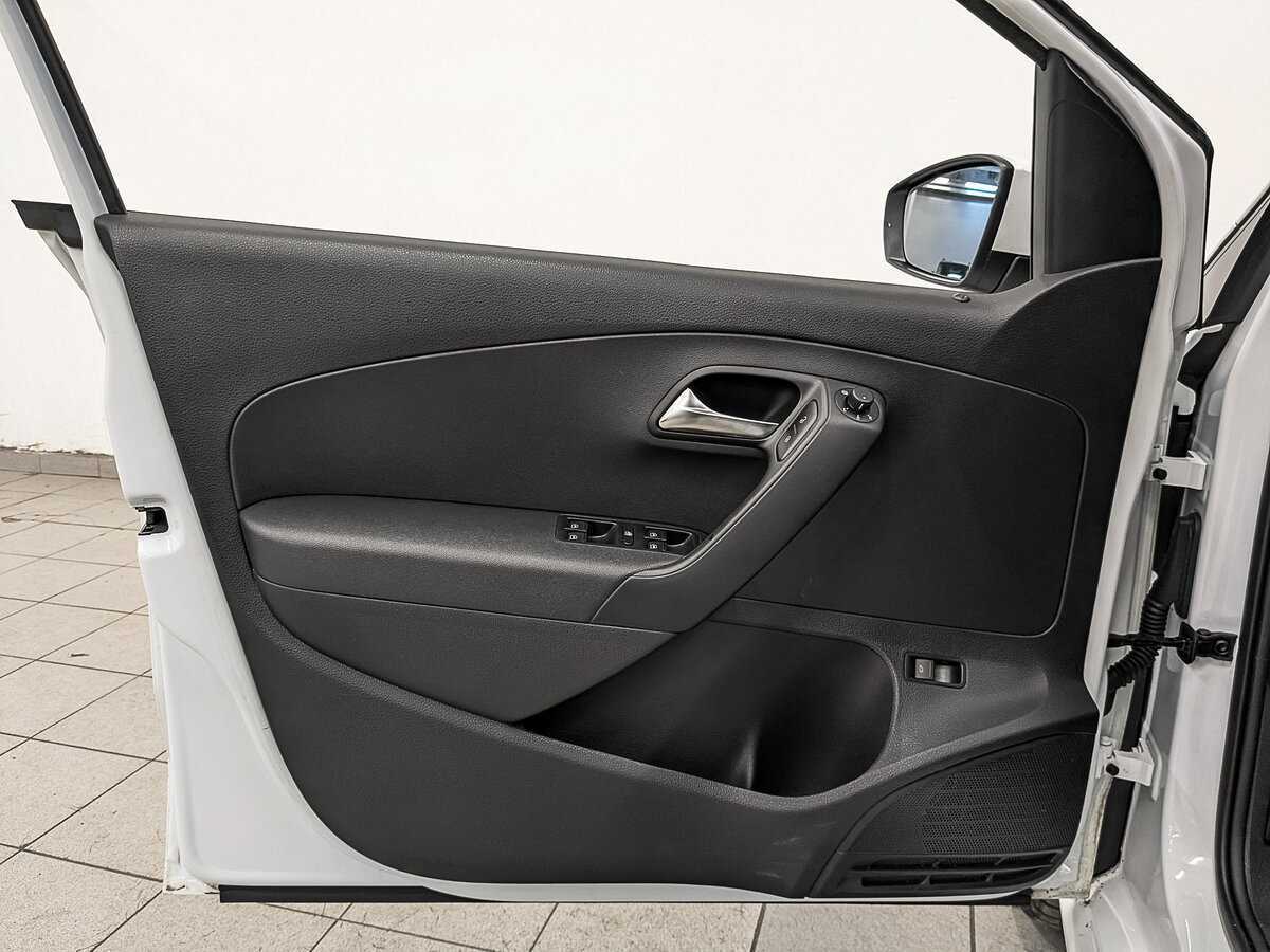 Volkswagen Polo 2018 года с пробегом. Фото: #18