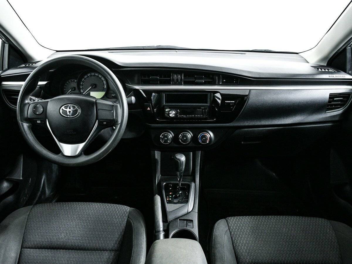 Toyota Corolla 2015 года с пробегом. Фото: #10