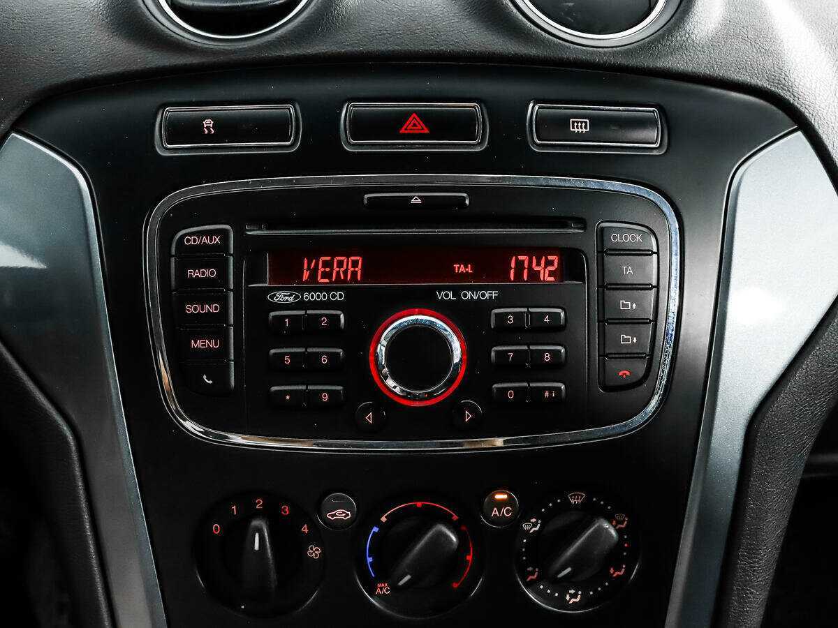 Ford Mondeo 2014 года с пробегом. Фото: #12