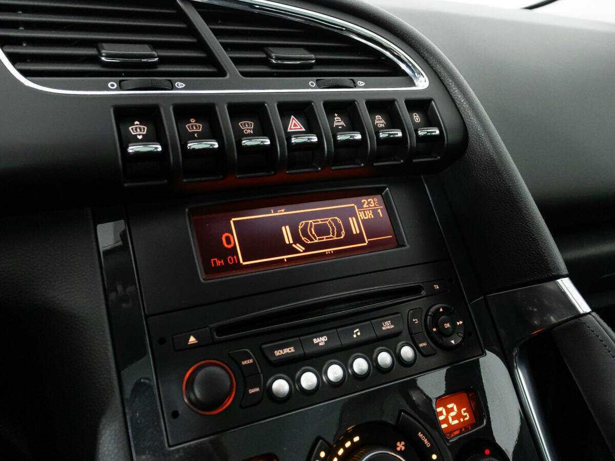 Peugeot 3008 2013 года с пробегом. Фото: #14