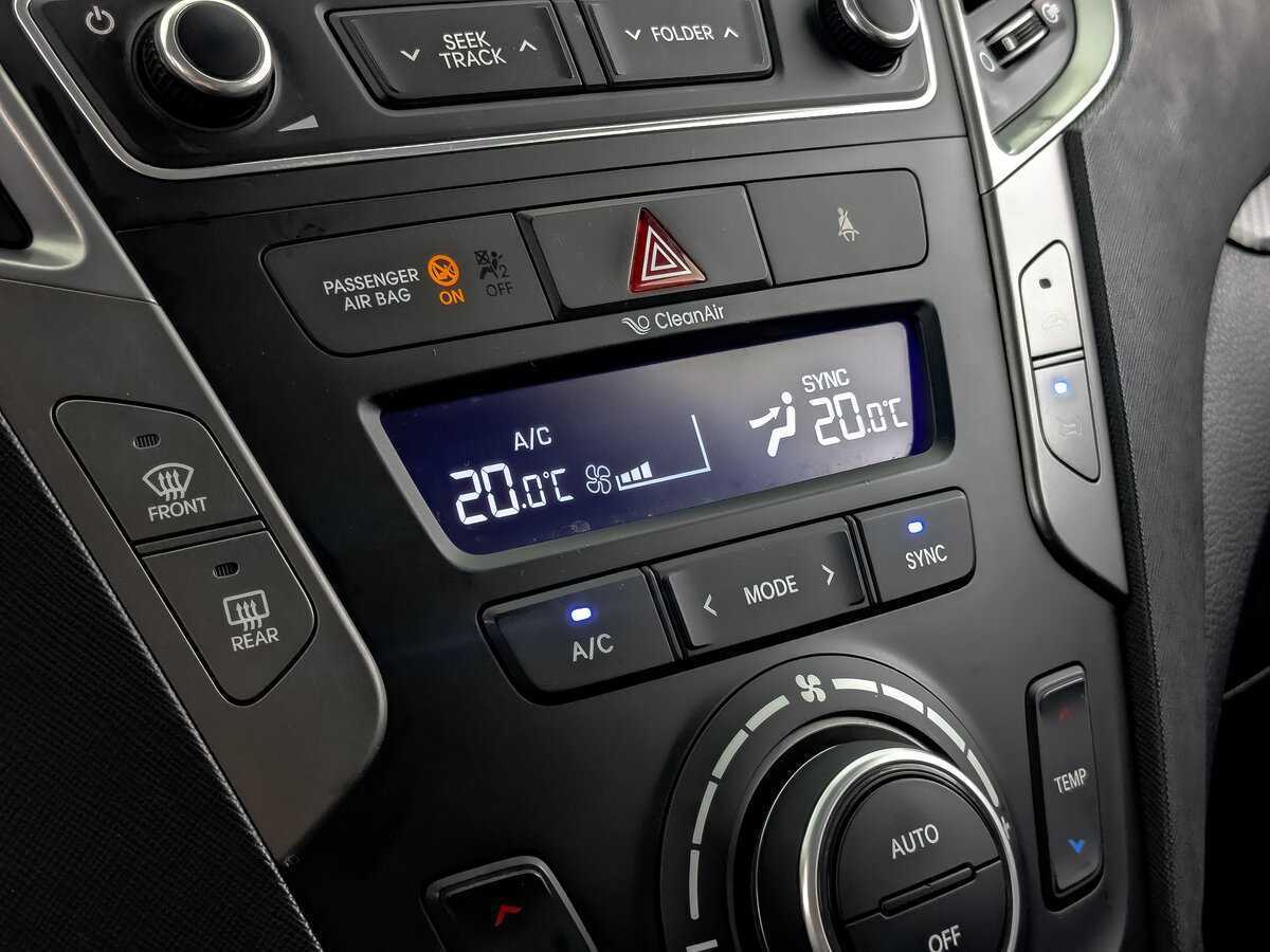 Hyundai Santa Fe 2017 года с пробегом. Фото: #21