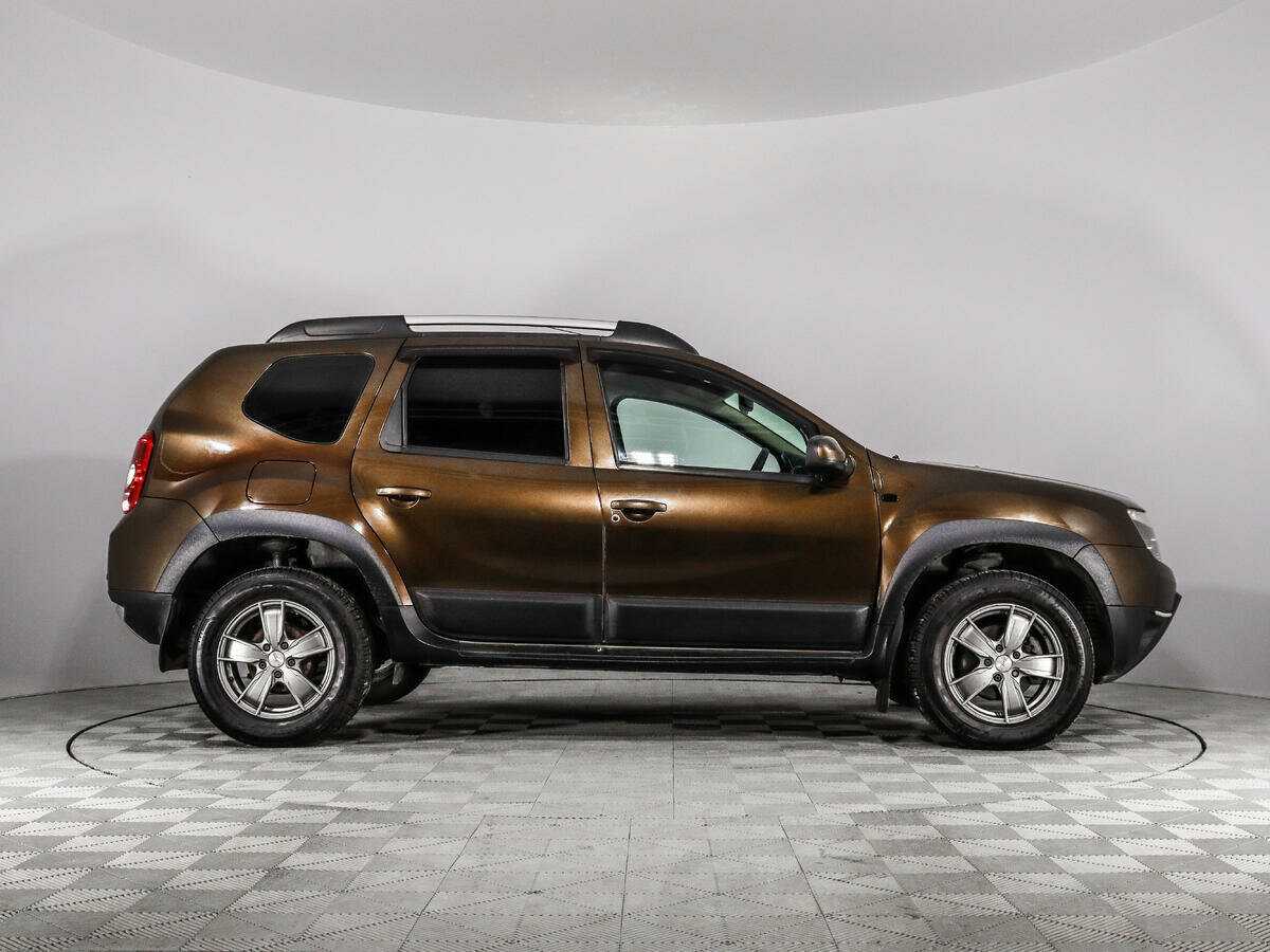 Renault Duster 2013 года с пробегом. Фото: #3
